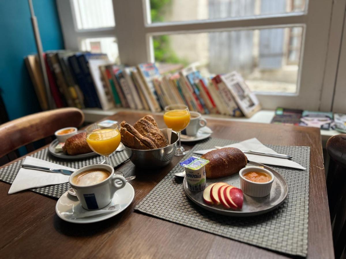 Le Beffroi Aparthotel Tournon-dʼAgenais Buitenkant foto