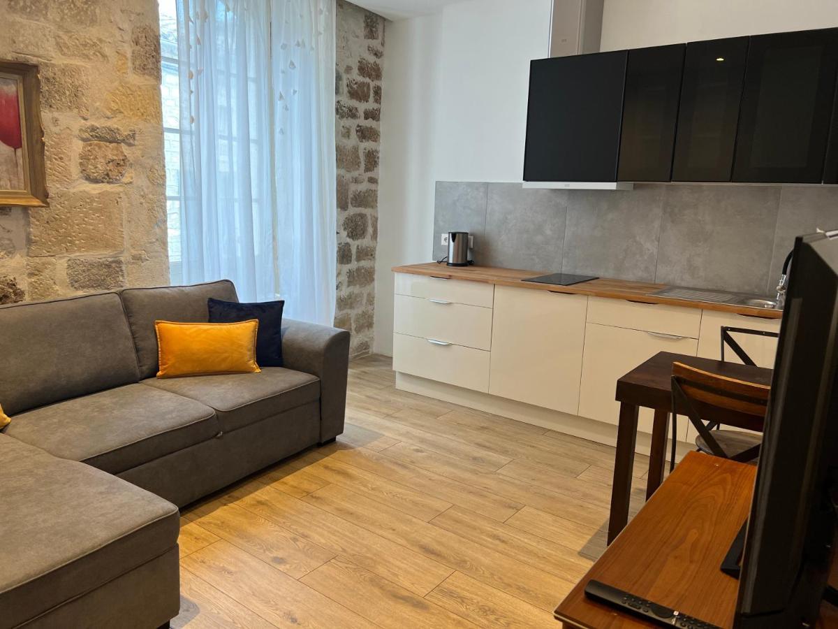 Le Beffroi Aparthotel Tournon-dʼAgenais Buitenkant foto
