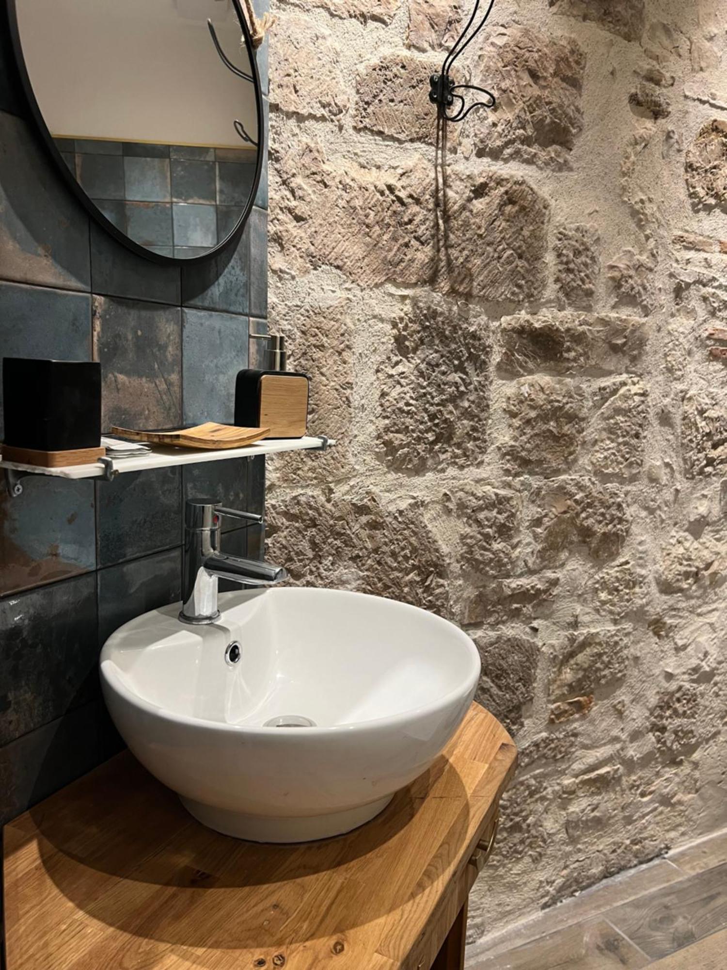 Le Beffroi Aparthotel Tournon-dʼAgenais Buitenkant foto
