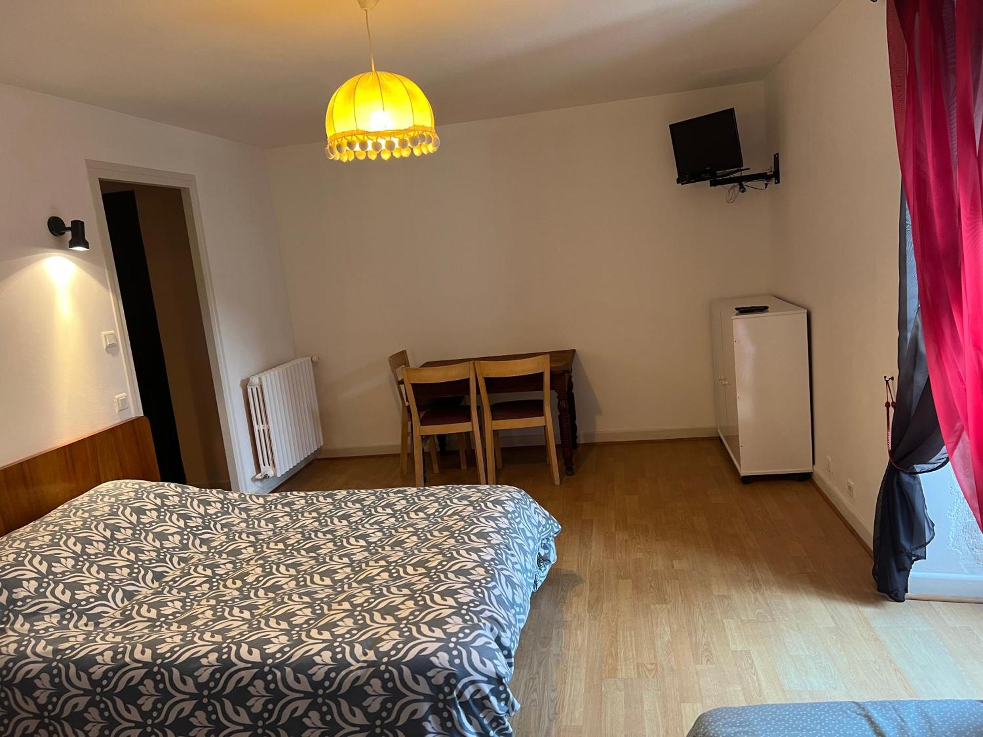 Le Beffroi Aparthotel Tournon-dʼAgenais Buitenkant foto