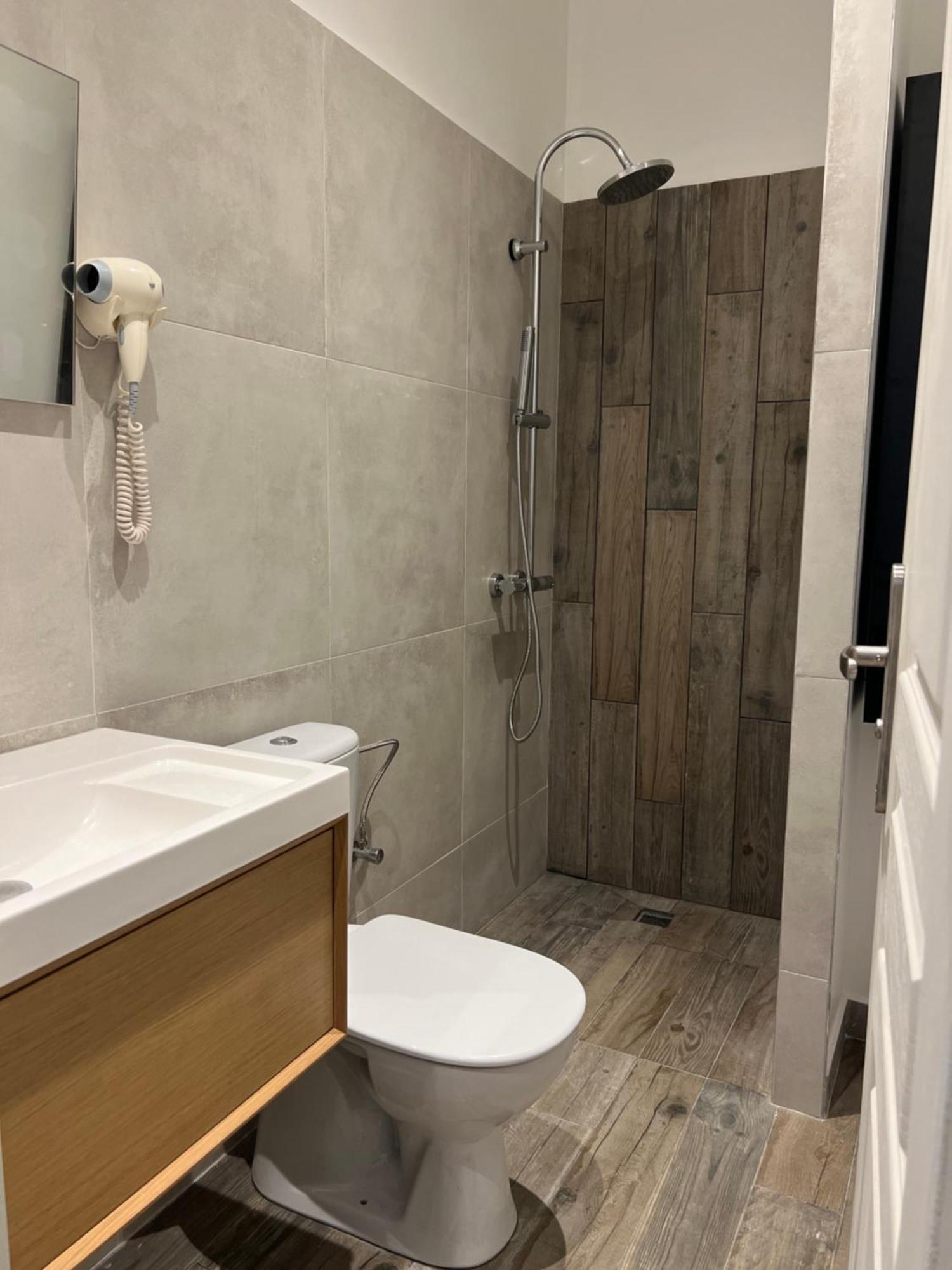 Le Beffroi Aparthotel Tournon-dʼAgenais Buitenkant foto